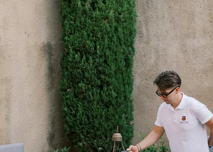 Zacosta Villa - A Heritage Hotel Bed & Breakfast