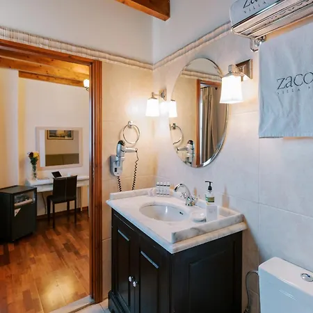 Zacosta Panzió 4*