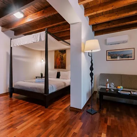 B&B Zacosta Rhodes City