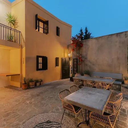 Zacosta Villa - A Heritage Hotel 4*