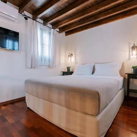 Zacosta Bed & Breakfast 4*