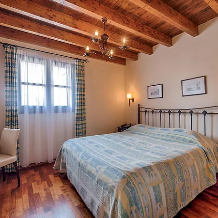 Couette-café Zacosta - A Heritage